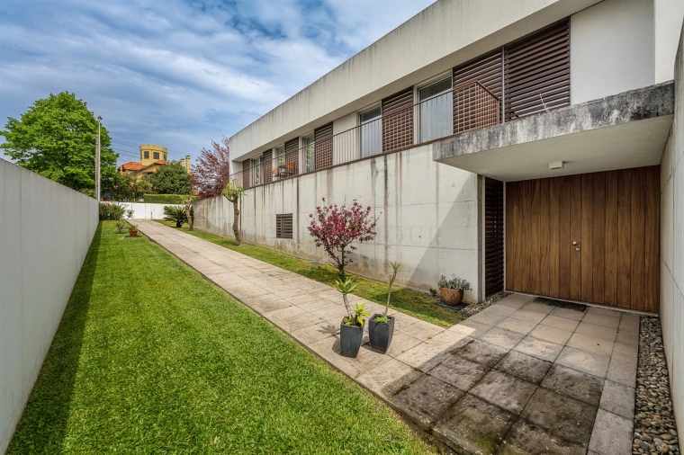 Moradia T6 para Venda em Santa Marinha e São Pedro da Afurada Foto 26