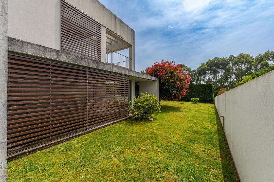 Moradia T6 para Venda em Santa Marinha e São Pedro da Afurada Foto 19