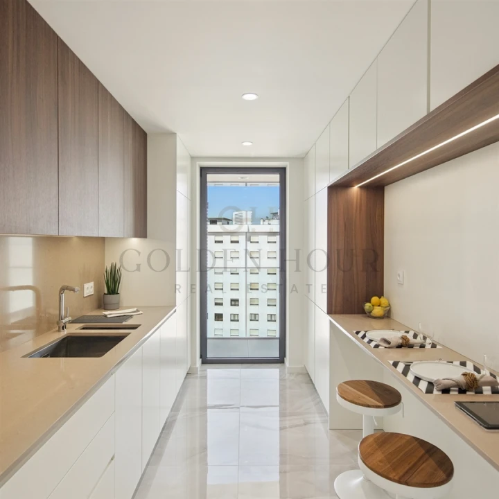 Apartamento T3 para Venda em Mafamude e Vilar do Paraíso Foto 1