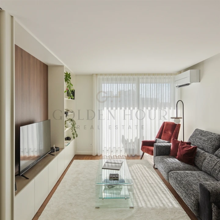 Apartamento T3 para Venda em Mafamude e Vilar do Paraíso Foto 48