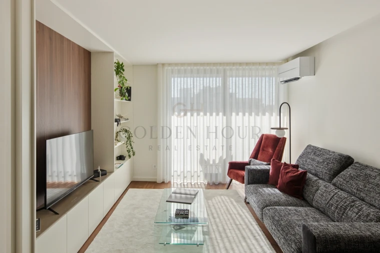 Apartamento T3 para Venda em Mafamude e Vilar do Paraíso Foto 47
