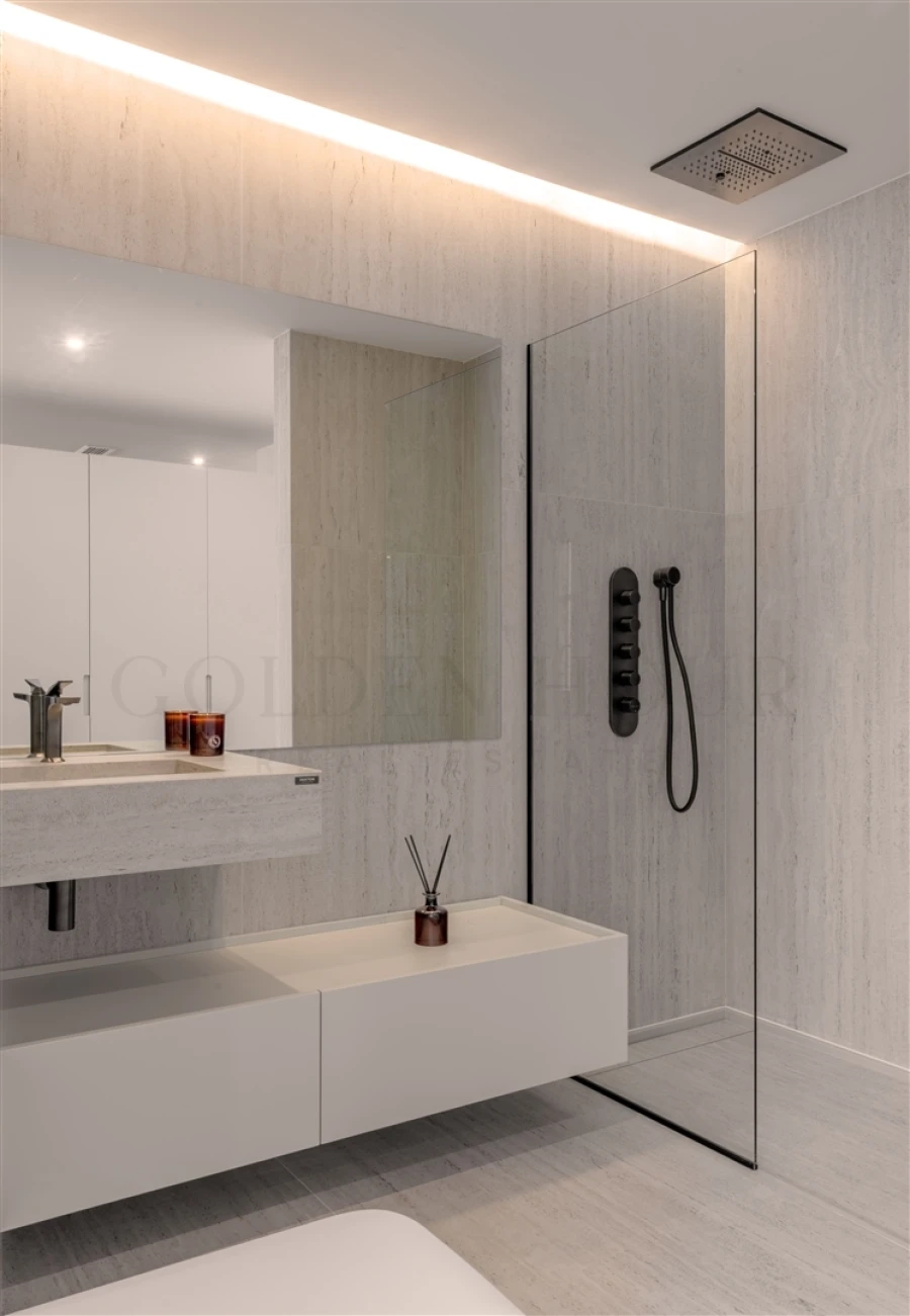 Apartamento T0 para Venda em Oliveira do Douro Foto 57