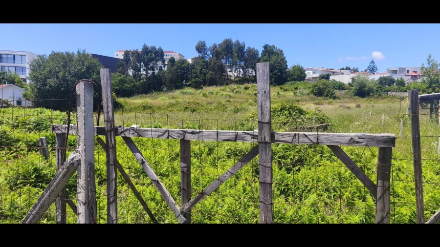 Terreno para Venda em Mafamude e Vilar do Paraíso