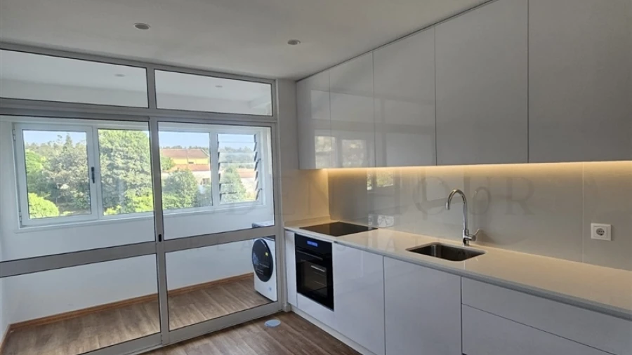 Apartamento T3 para Venda em Grijó e Sermonde