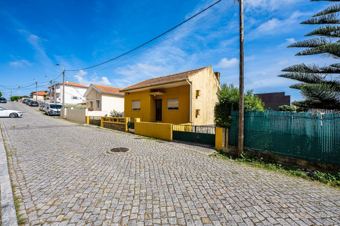 Moradia T3 para Venda em Canidelo Foto 1