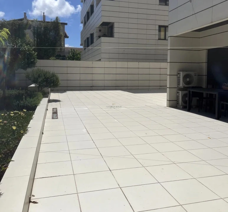 Apartamento T1 para Venda em Mafamude e Vilar do Paraíso Foto 3