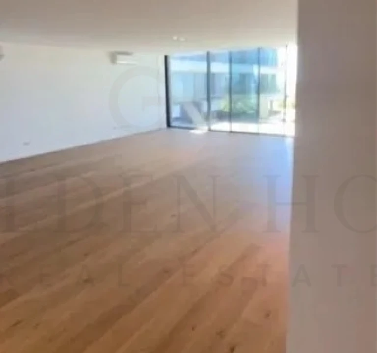 Apartamento T4 para Arrendamento em Santa Marinha e São Pedro da Afurada Foto 6