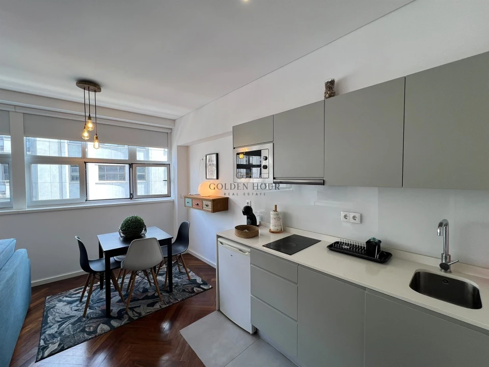 Apartamento T0 para Venda em Cedofeita, Santo Ildefonso, Sé, Miragaia, São Nicolau e Vitória Foto 1
