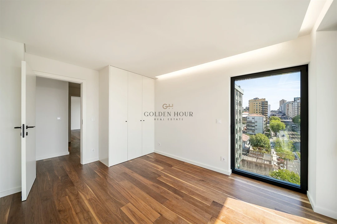 Apartamento T3 para Venda em Mafamude e Vilar do Paraíso Foto 25