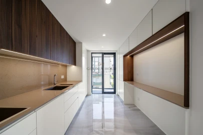 Apartamento T3 para Venda em Mafamude e Vilar do Paraíso