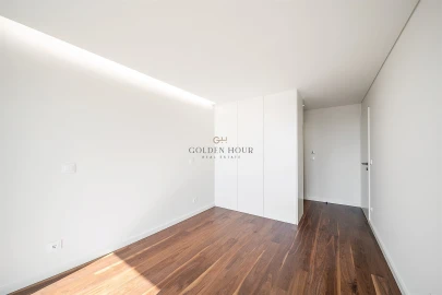 Apartamento T3 para Venda em Mafamude e Vilar do Paraíso