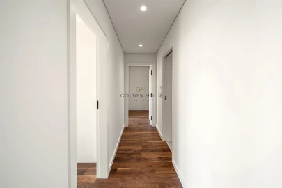 Apartamento T3 para Venda em Mafamude e Vilar do Paraíso