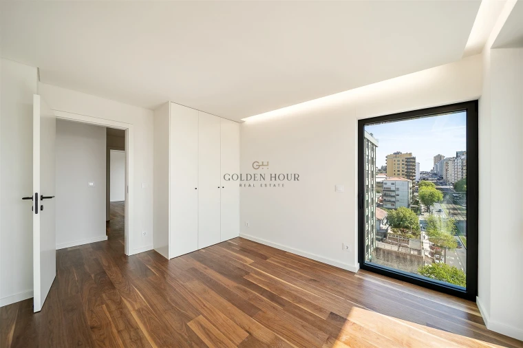 Apartamento T3 para Venda em Mafamude e Vilar do Paraíso Foto 25