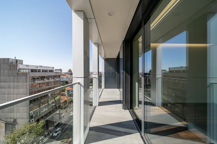 Apartamento T3 para Venda em Mafamude e Vilar do Paraíso Foto 28