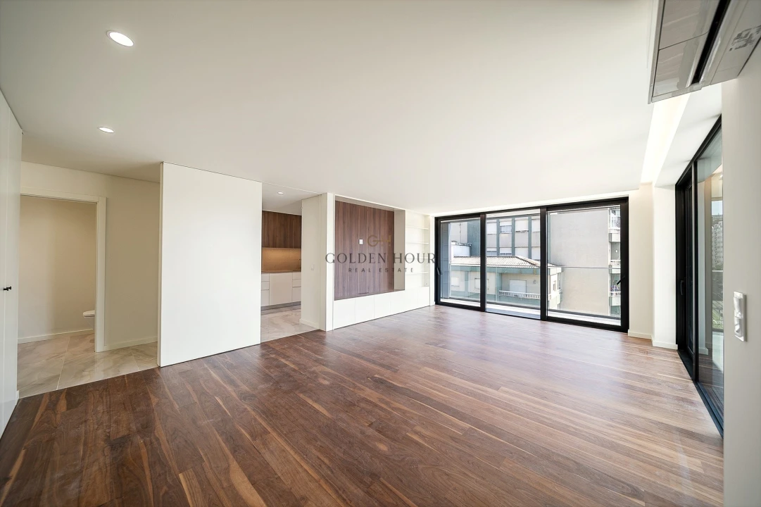 Apartamento T3 para Venda em Mafamude e Vilar do Paraíso Foto 3