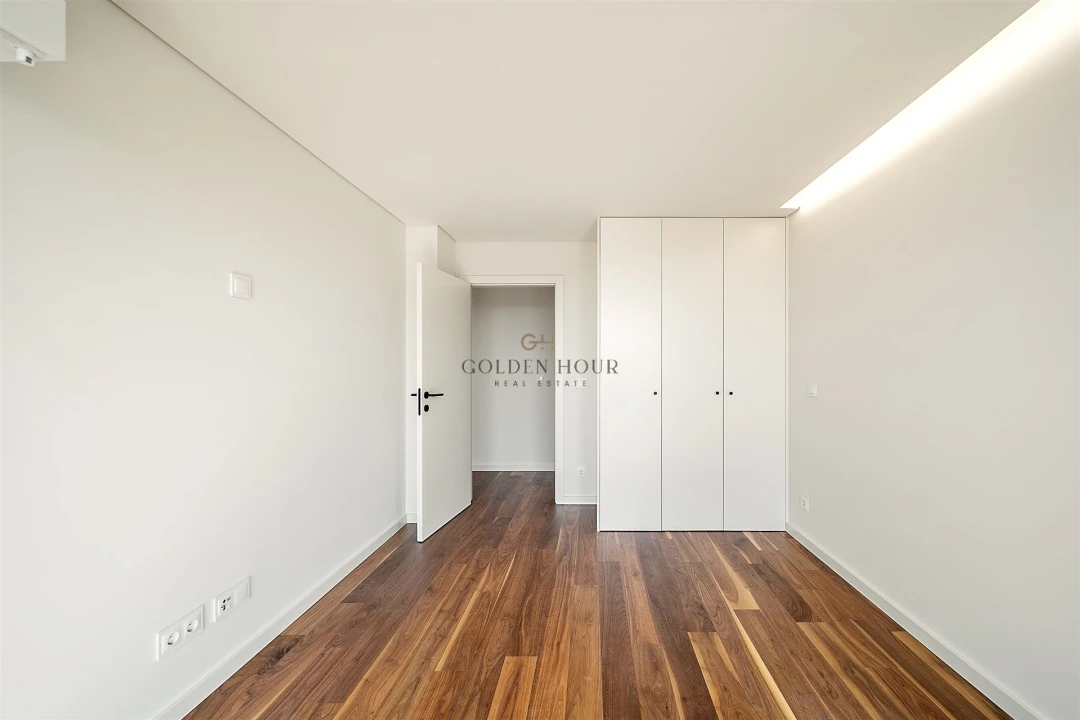 Apartamento T3 para Venda em Mafamude e Vilar do Paraíso Foto 26