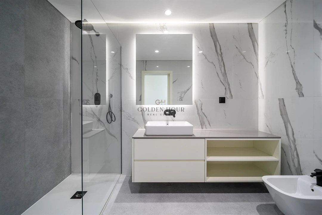 Apartamento T3 para Venda em Mafamude e Vilar do Paraíso Foto 35