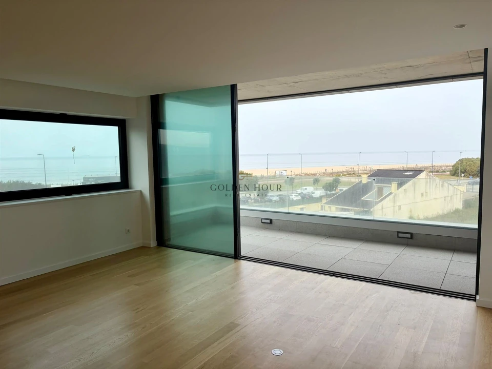 Apartamento T3 para Arrendamento em Canidelo Foto 3