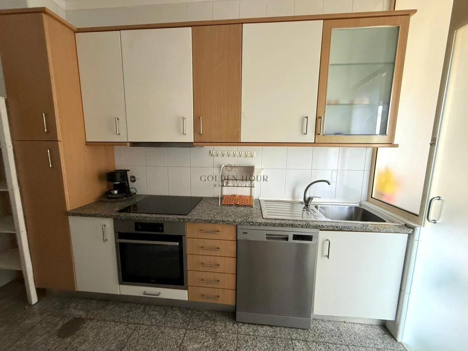 Apartamento T2 para Venda em Cedofeita, Santo Ildefonso, Sé, Miragaia, São Nicolau e Vitória Foto 4