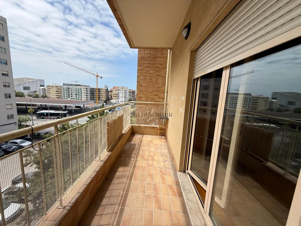 Apartamento T2 para Venda em Cedofeita, Santo Ildefonso, Sé, Miragaia, São Nicolau e Vitória Foto 1