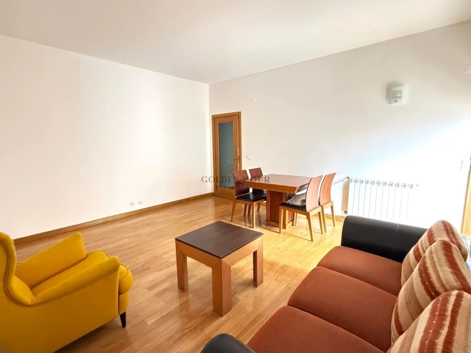 Apartamento T2 para Venda em Cedofeita, Santo Ildefonso, Sé, Miragaia, São Nicolau e Vitória Foto 2
