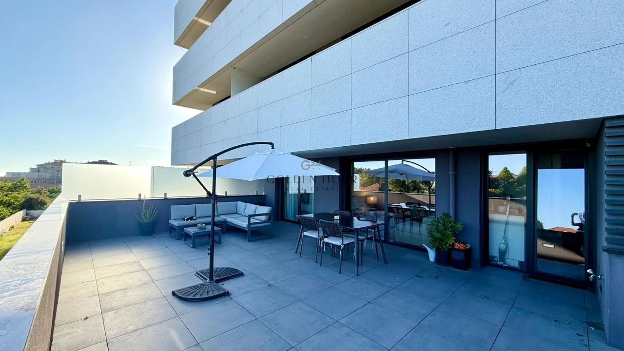 Apartamento T1 para Venda em Mafamude e Vilar do Paraíso Foto 2