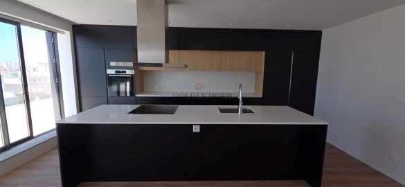 Apartamento T4 para Venda em Santa Marinha e São Pedro da Afurada