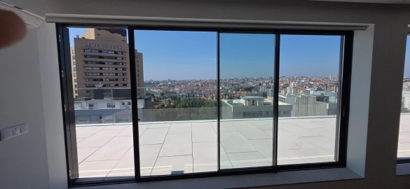 Apartamento T4 para Venda em Santa Marinha e São Pedro da Afurada