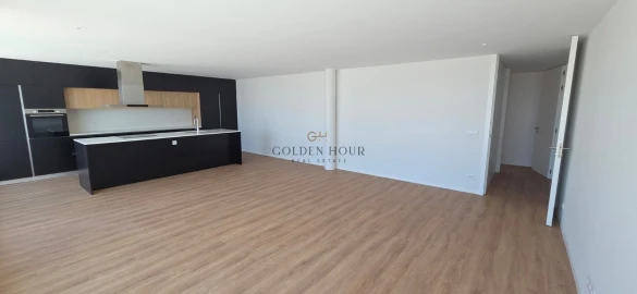 Apartamento T4 para Venda em Santa Marinha e São Pedro da Afurada