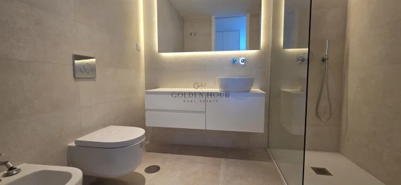 Apartamento T4 para Venda em Santa Marinha e São Pedro da Afurada