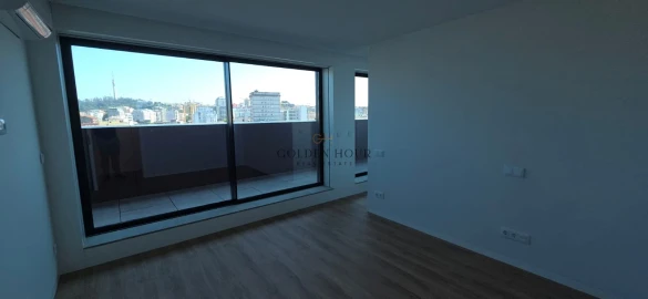 Apartamento T4 para Venda em Santa Marinha e São Pedro da Afurada