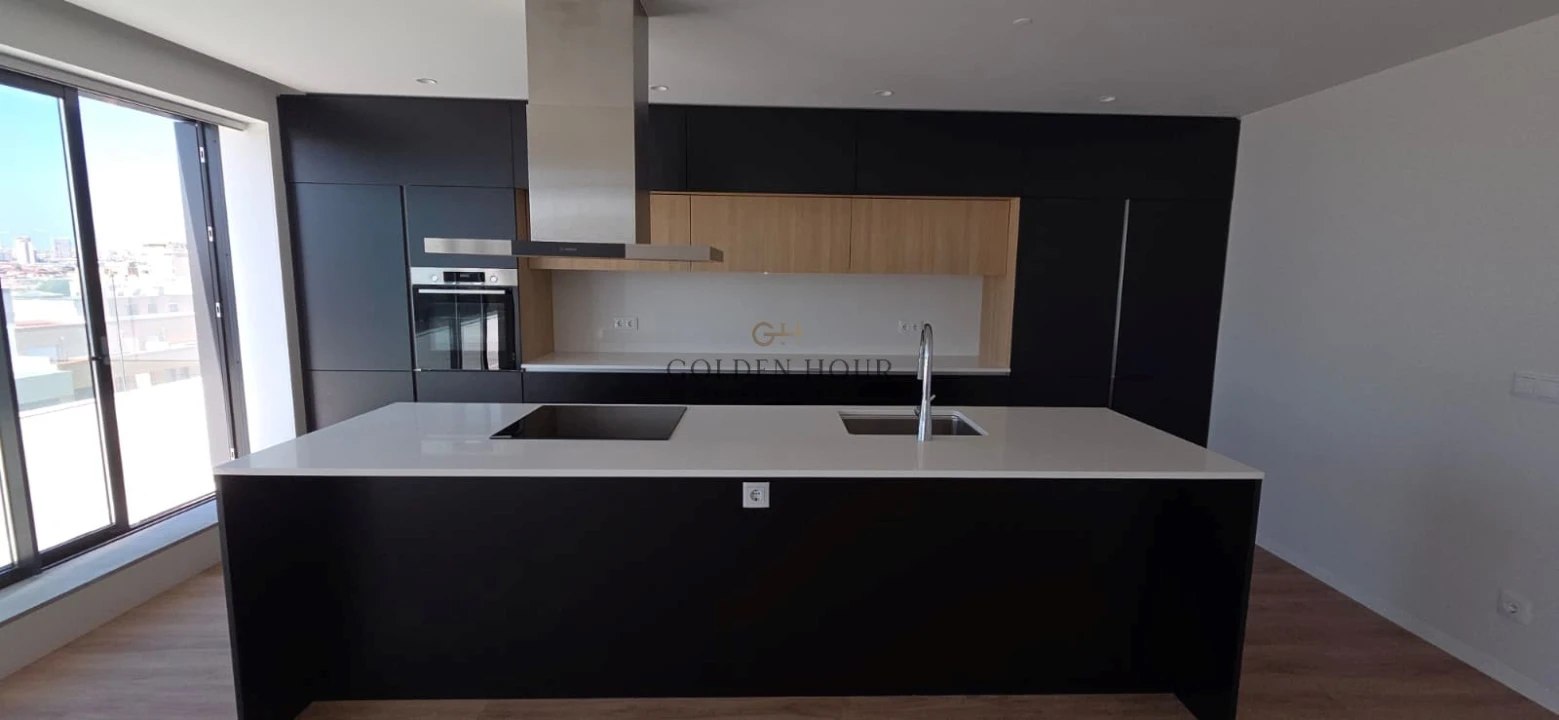 Apartamento T4 para Venda em Santa Marinha e São Pedro da Afurada Foto 6