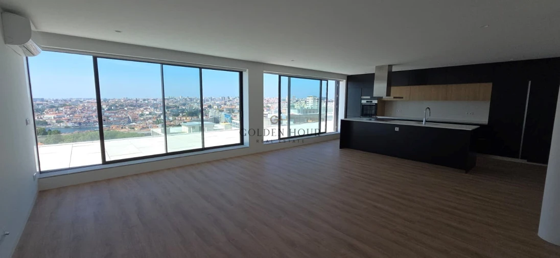 Apartamento T4 para Venda em Santa Marinha e São Pedro da Afurada Foto 3