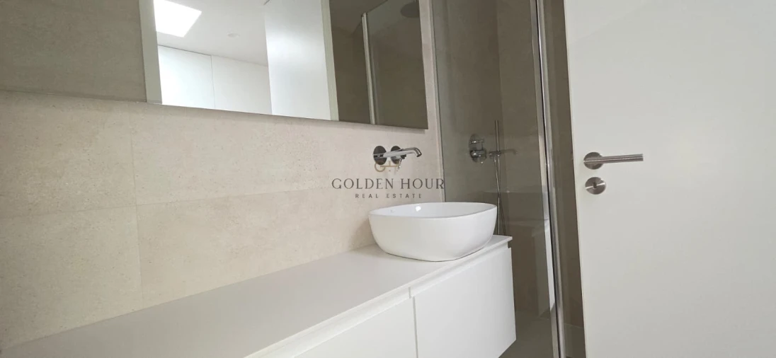 Apartamento T4 para Venda em Santa Marinha e São Pedro da Afurada Foto 12