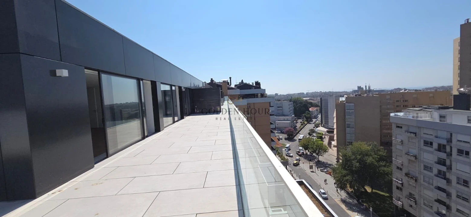 Apartamento T4 para Venda em Santa Marinha e São Pedro da Afurada Foto 2