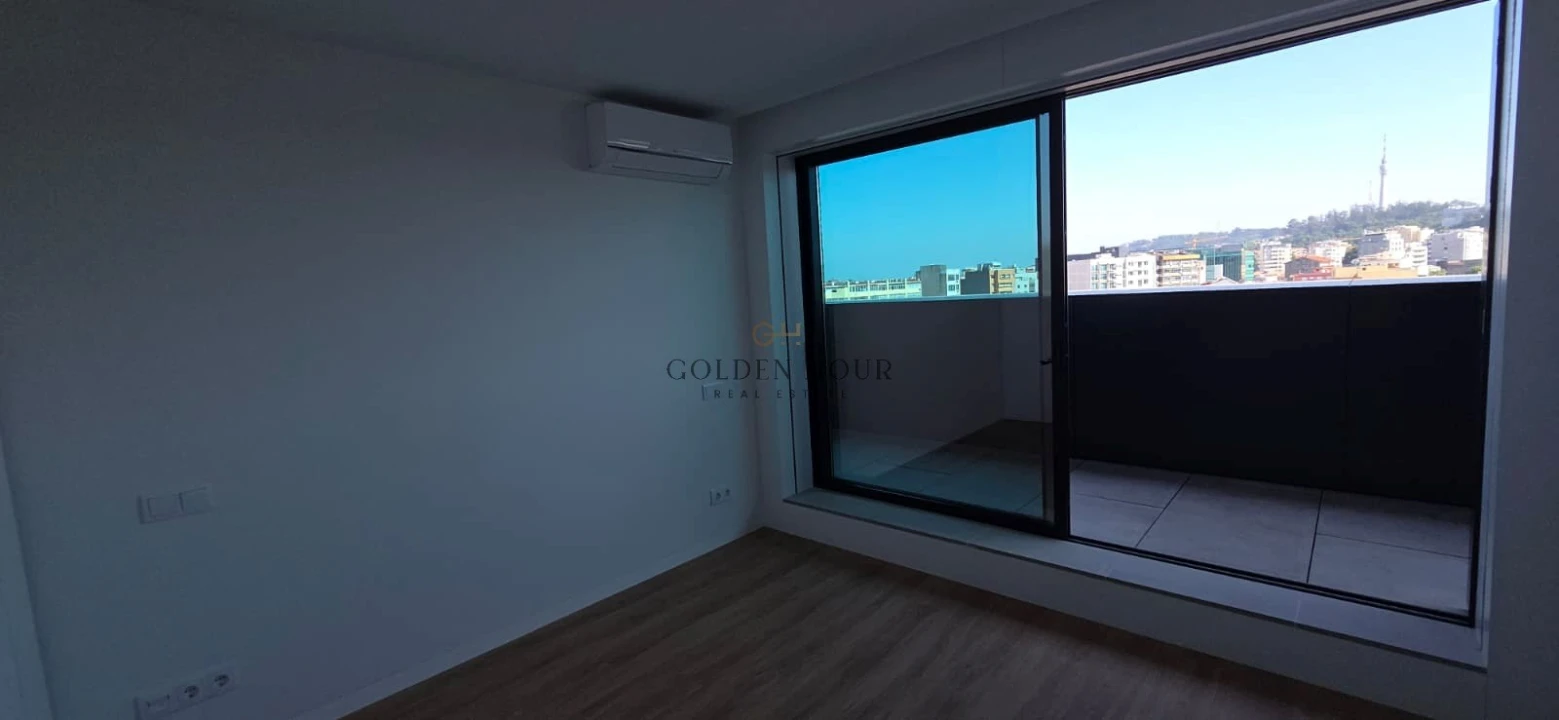 Apartamento T4 para Venda em Santa Marinha e São Pedro da Afurada Foto 24