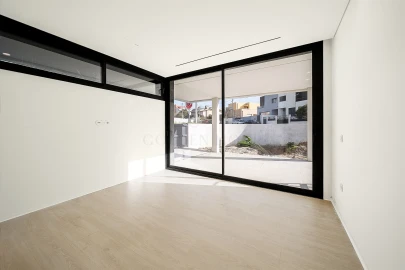 Moradia T5 para Venda em Madalena