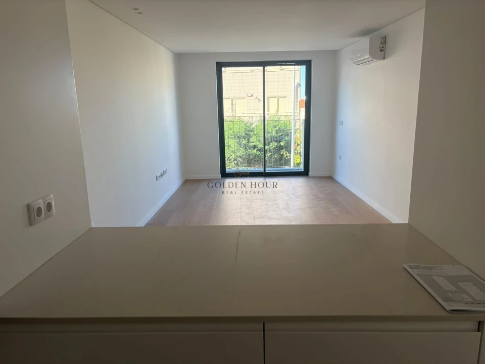 Apartamento T2 para Venda em Mafamude e Vilar do Paraíso Foto 2