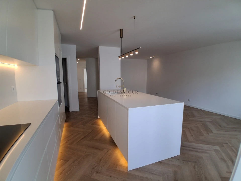 Apartamento T3 para Venda em Ramalde Foto 4