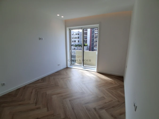 Apartamento T3 para Venda em Ramalde Foto 15