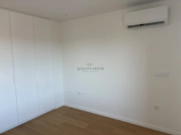 Apartamento T2 para Venda em Mafamude e Vilar do Paraíso