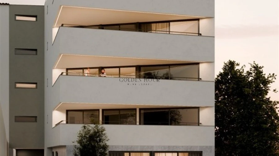 Apartamento T3 para Venda em Canelas