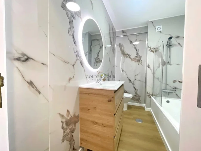 Apartamento T2 para Venda em Vilar de Andorinho Foto 4