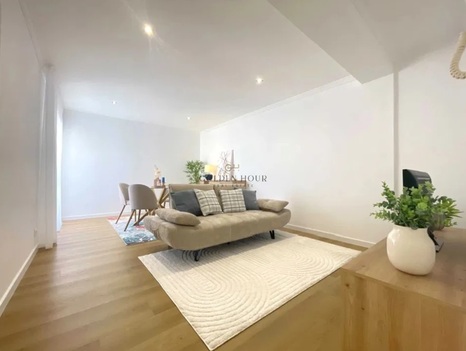 Apartamento T2 para Venda em Vilar de Andorinho Foto 6