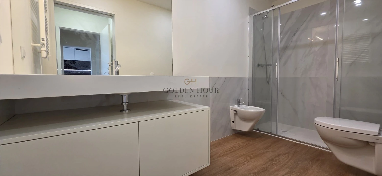 Apartamento T2 para Venda em Campanhã Foto 15