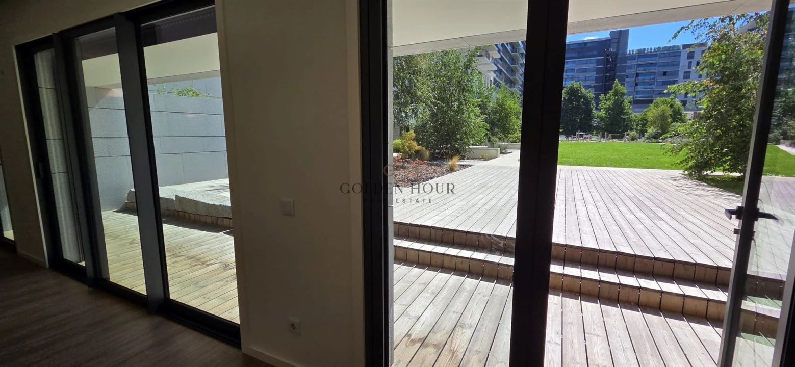 Apartamento T2 para Venda em Campanhã Foto 21
