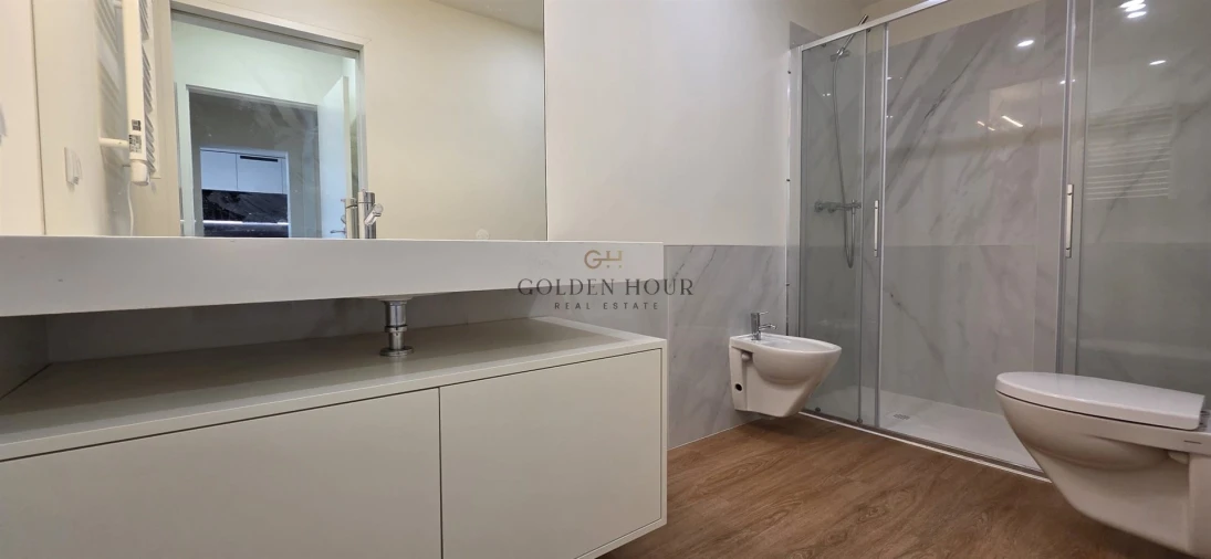 Apartamento T2 para Venda em Campanhã Foto 15