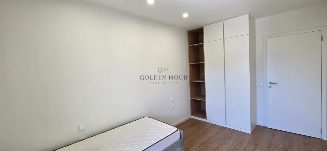 Apartamento T2 para Venda em Campanhã Foto 12