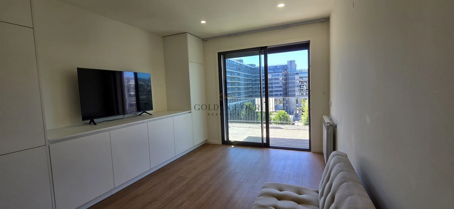 Apartamento T2 para Venda em Campanhã Foto 9