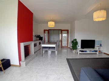 Apartamento T3 para Venda em Gulpilhares e Valadares